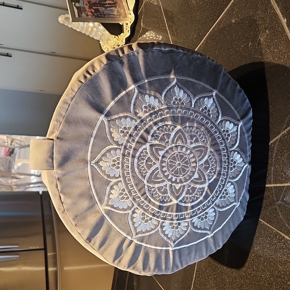 Gray Fabric Meditation Yoga Pillow Cushion - Picture 2 of 6